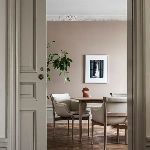 Warm Beige dining room